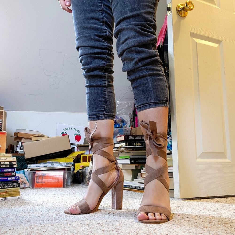 Glaze Womens Rose-Brown Ankle Tie Size 7 Block Wrap Heels